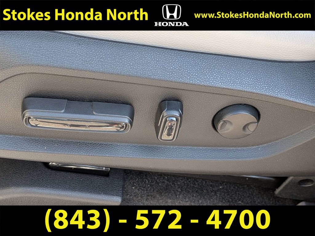 Used 2025 Honda Pilot SUV
