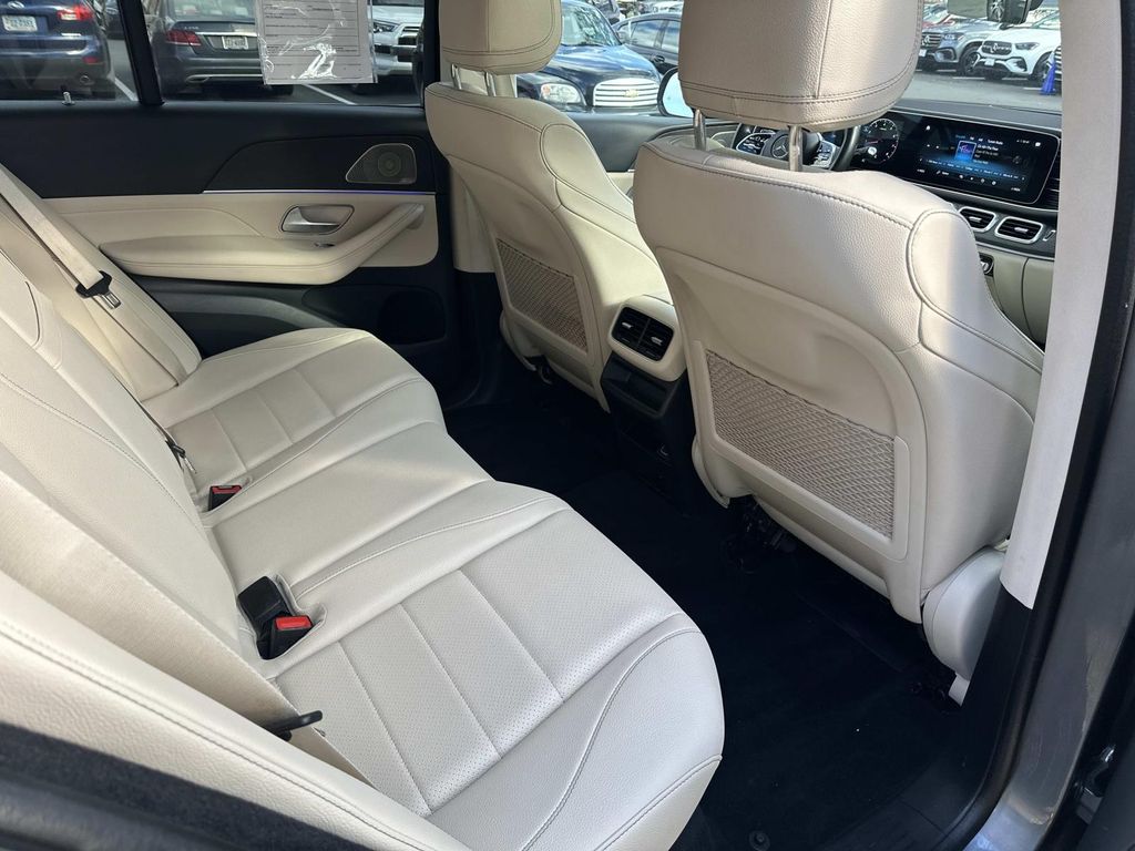 Thumbnail: 2022 Mercedes-Benz GLE - 25