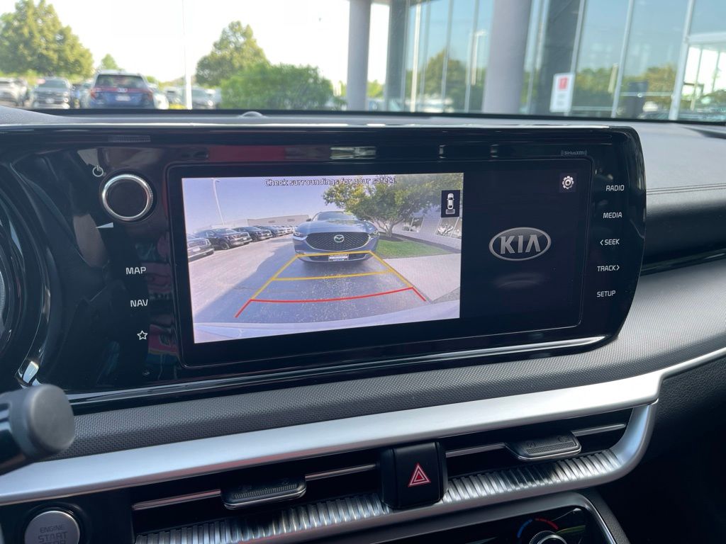 Certified Used 2021 Wolf Gray Kia GT-Line image 8