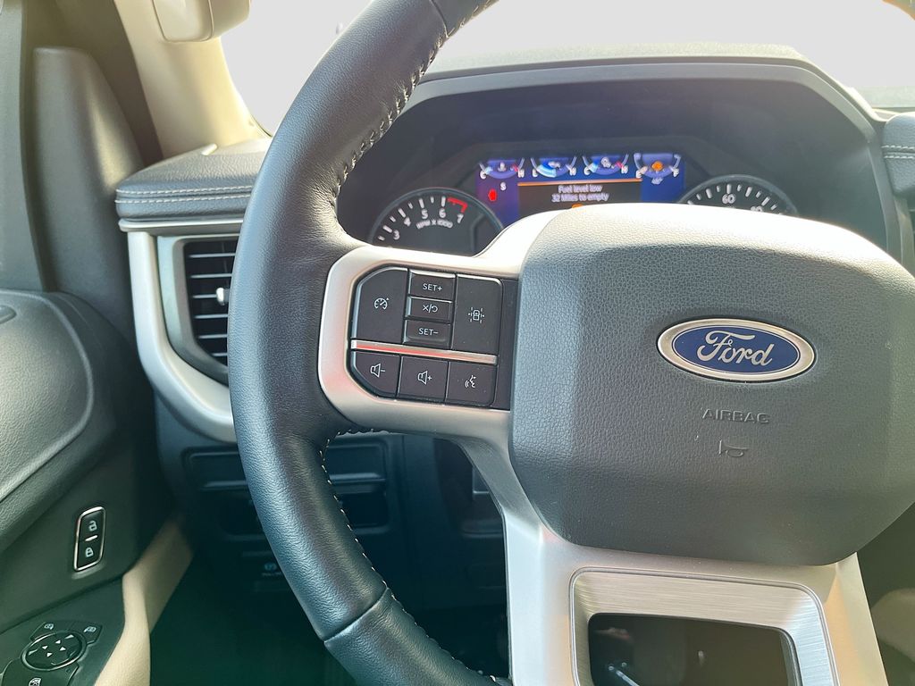 2024 Ford Expedition XLT - Photo 10