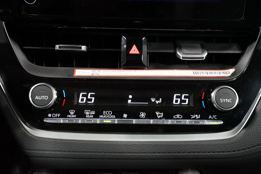 Thumbnail: 2025 Toyota Corolla Cross - 21