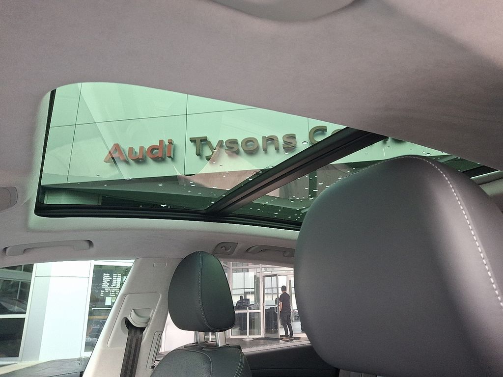 2024 Audi Q8 Prestige 14