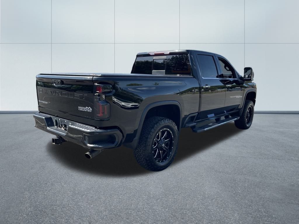 Silverado 2500HD Crew Cab High Country