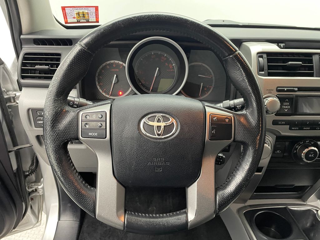 Thumbnail: 2011 Toyota 4Runner - 17