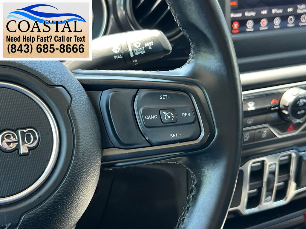 2022 Jeep Gladiator Altitude Silver at Bob King Buick GMC