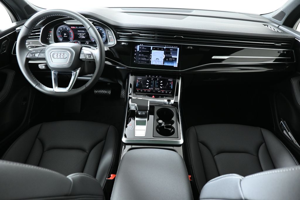 Thumbnail: 2026 Audi Q7 - 4