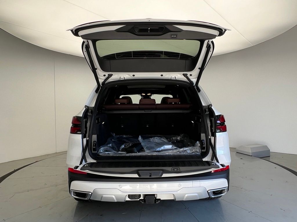 Thumbnail: 2026 BMW X5 - 5