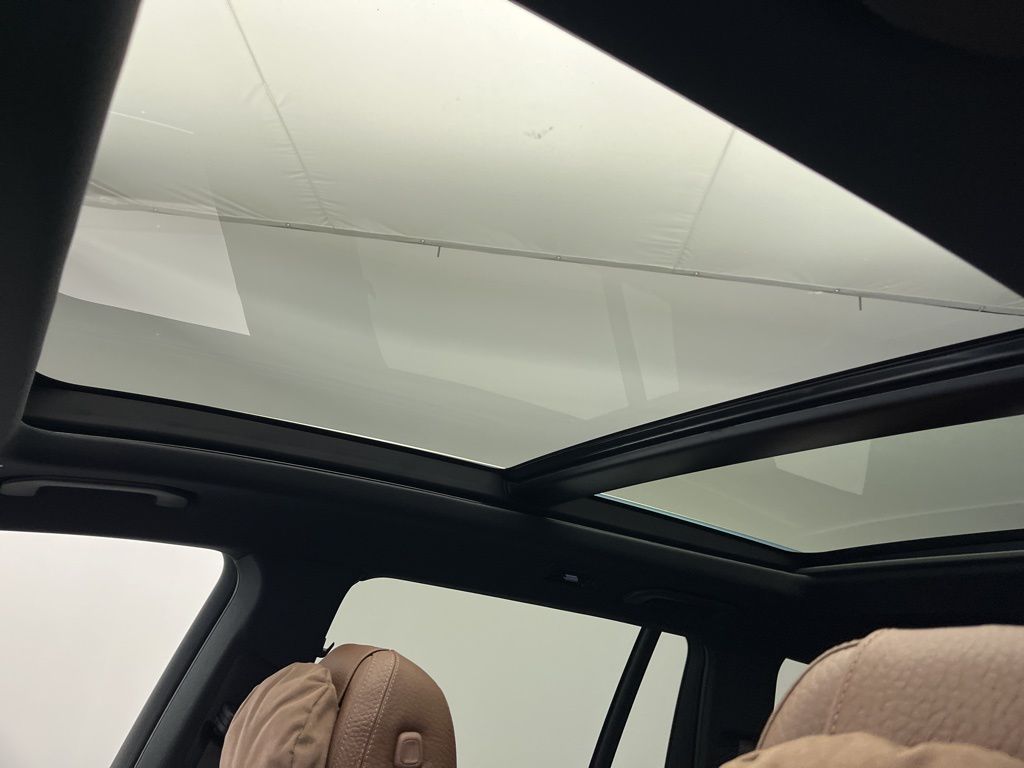 Thumbnail: 2026 Mercedes-Benz GLS - 23