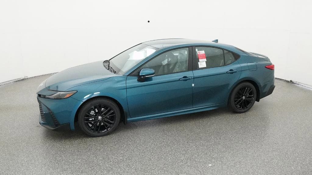 2025 Toyota Camry SE 2