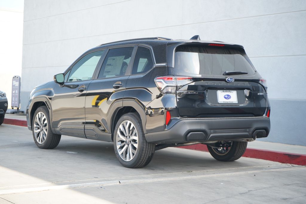 2025 Subaru Forester Touring 3