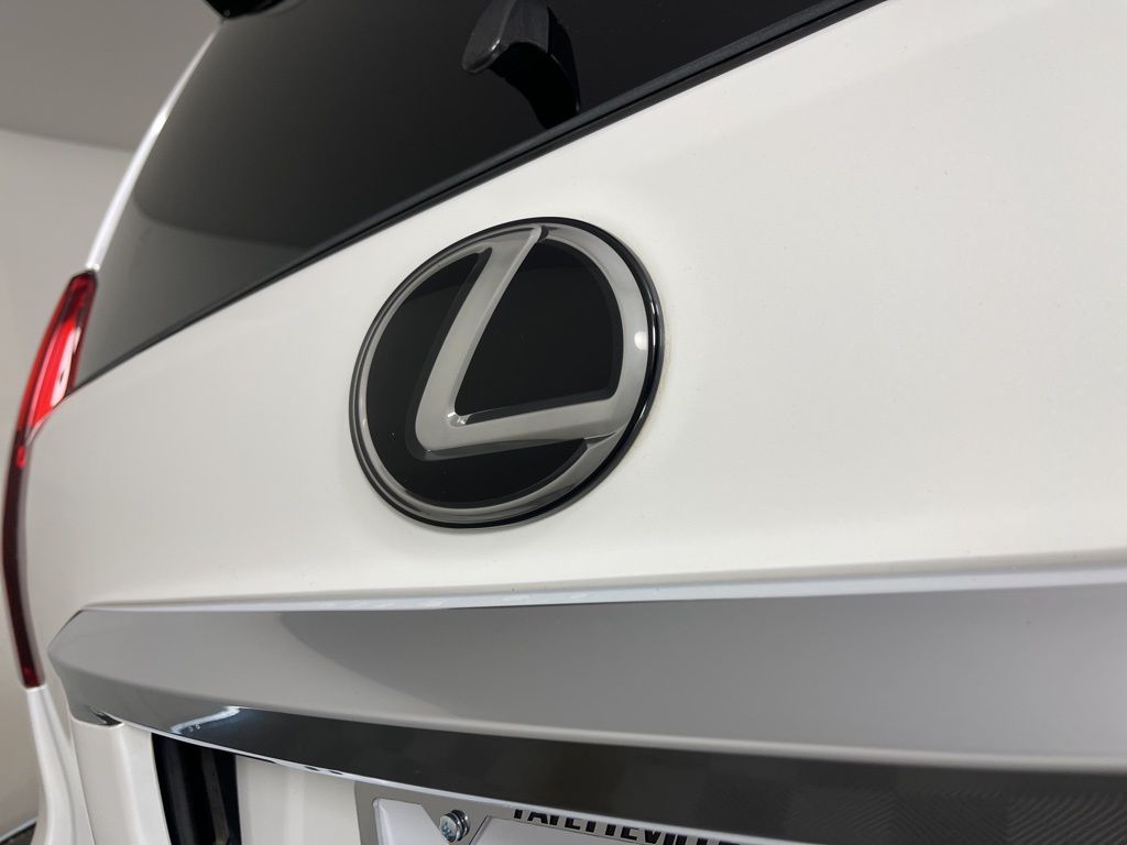 Thumbnail: 2020 Lexus GX - 20