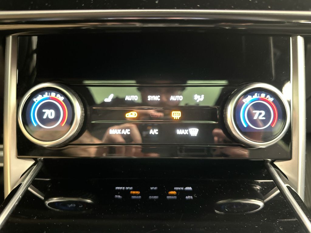 Thumbnail: 2023 Land Rover Range Rover - 13