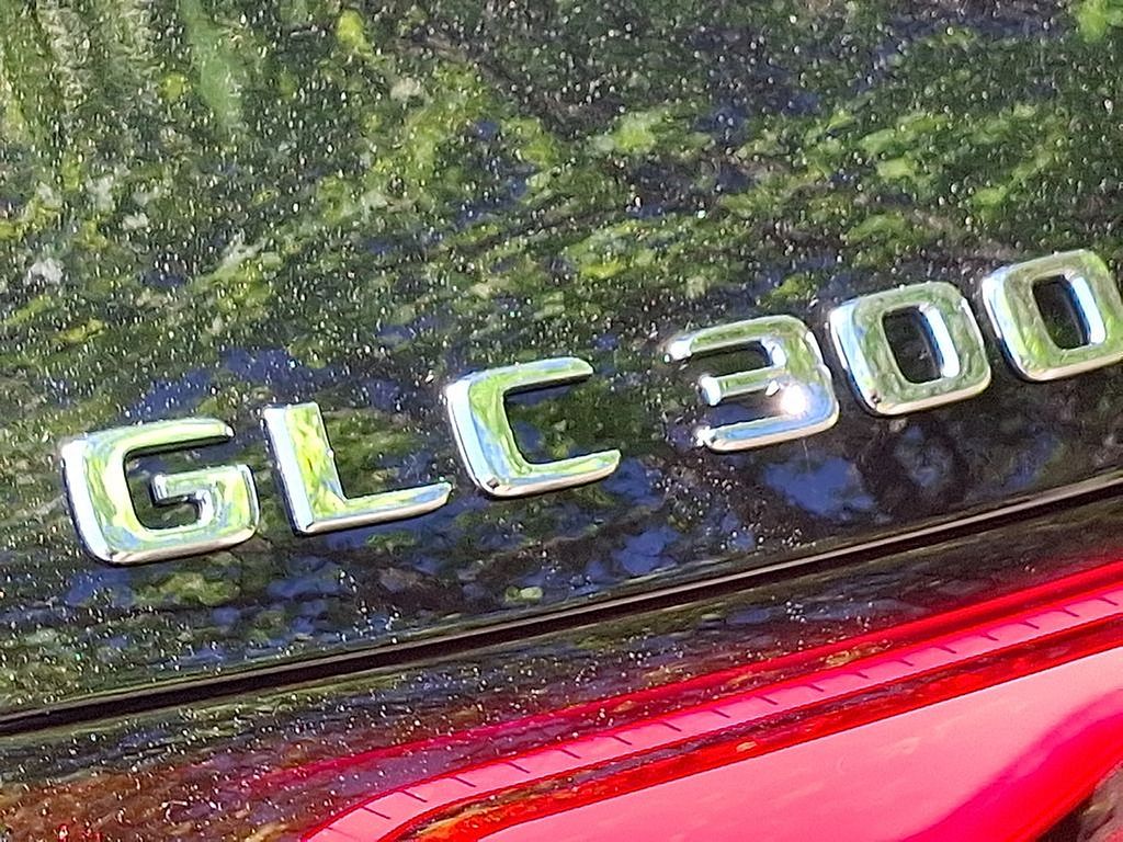 Thumbnail: 2025 Mercedes-Benz GLC - 23