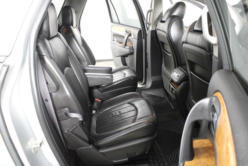 Used 2011 Buick Enclave for sale in 