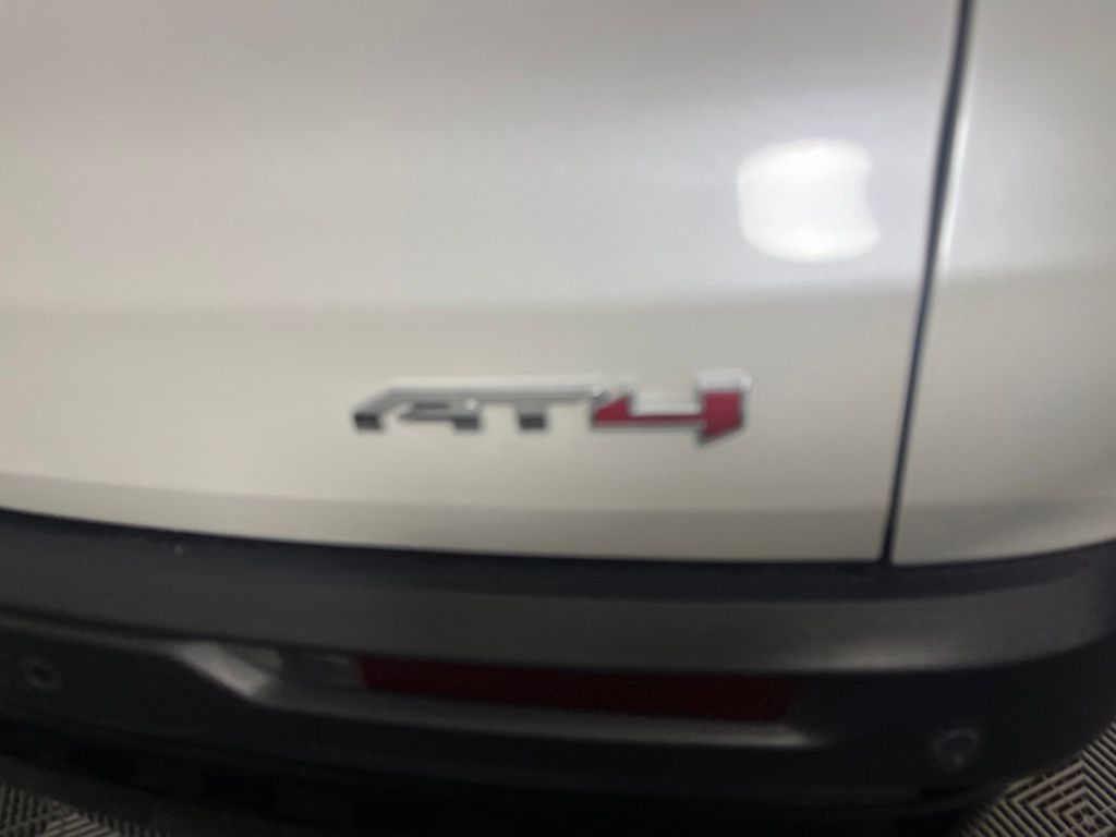 Thumbnail: 2024 GMC Acadia - 4