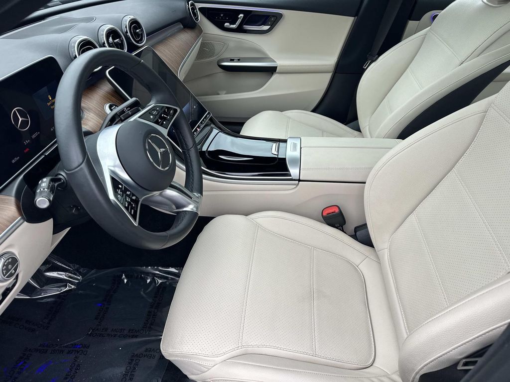 Thumbnail: 2025 Mercedes-Benz C-Class - 29