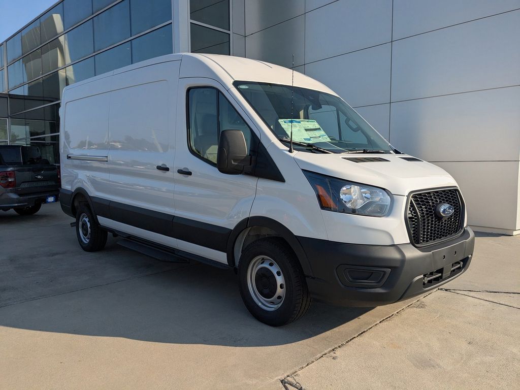 2025 Ford Transit 250