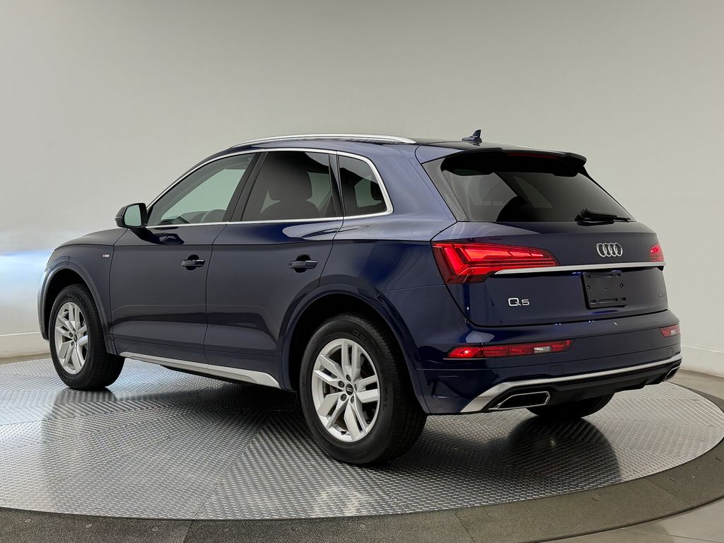 Thumbnail: 2023 Audi Q5 - 6