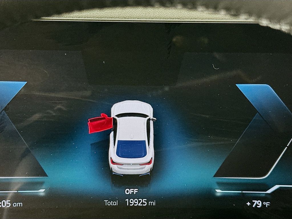 Thumbnail: 2023 BMW i4 - 12