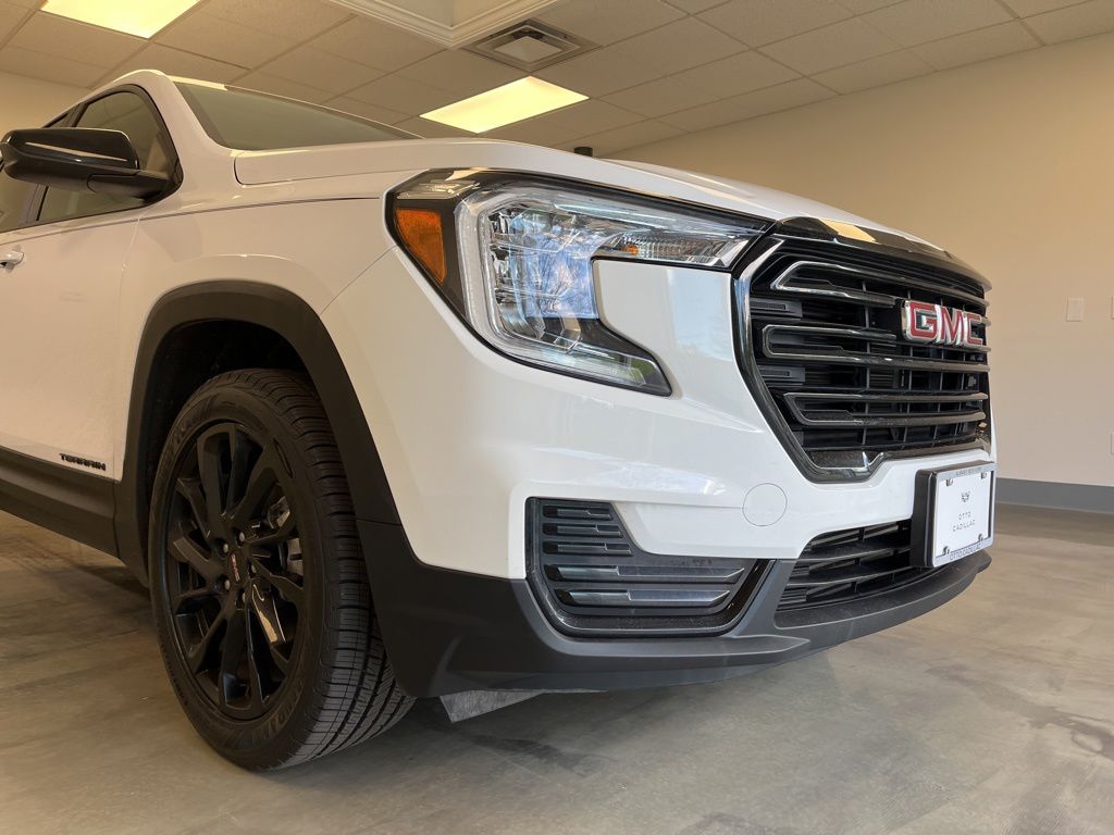 used 2023 GMC Terrain car, priced at $23,300