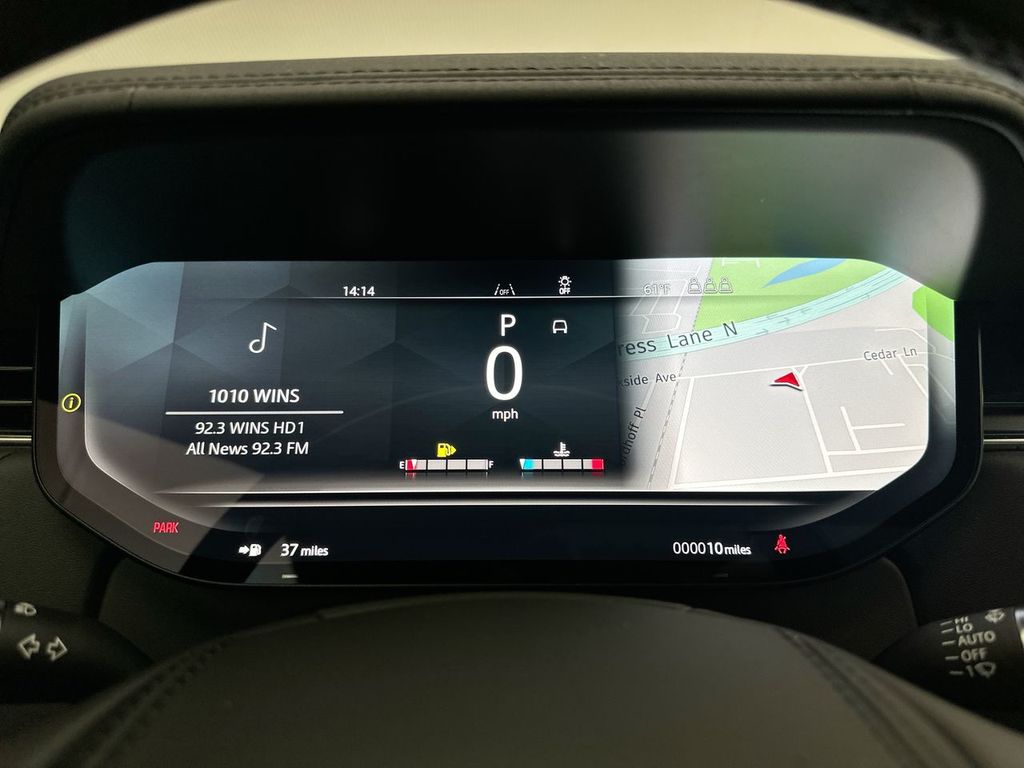 Thumbnail: 2026 Land Rover Range Rover - 23