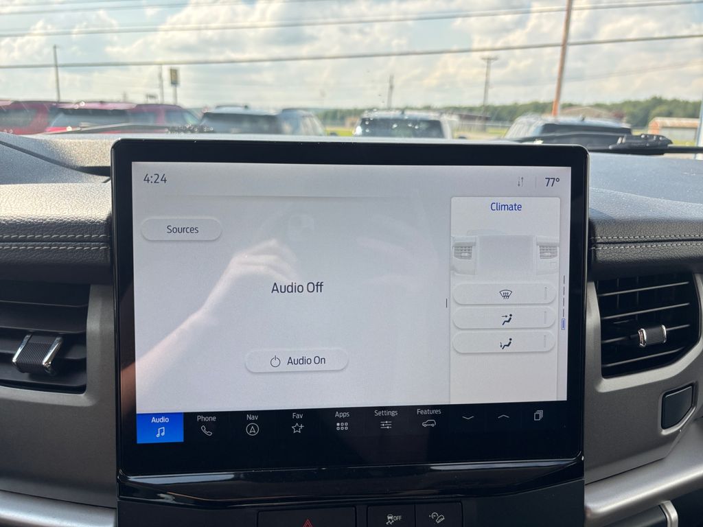 2022 Ford Expedition XLT Green at Grove City Ford
