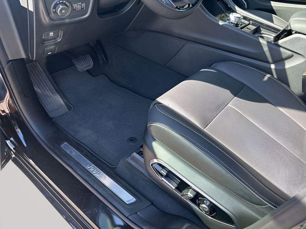 New Car 2025 Jeep Grand Cherokee L  Overland For Sale Under $60,000 In Austin, Texas