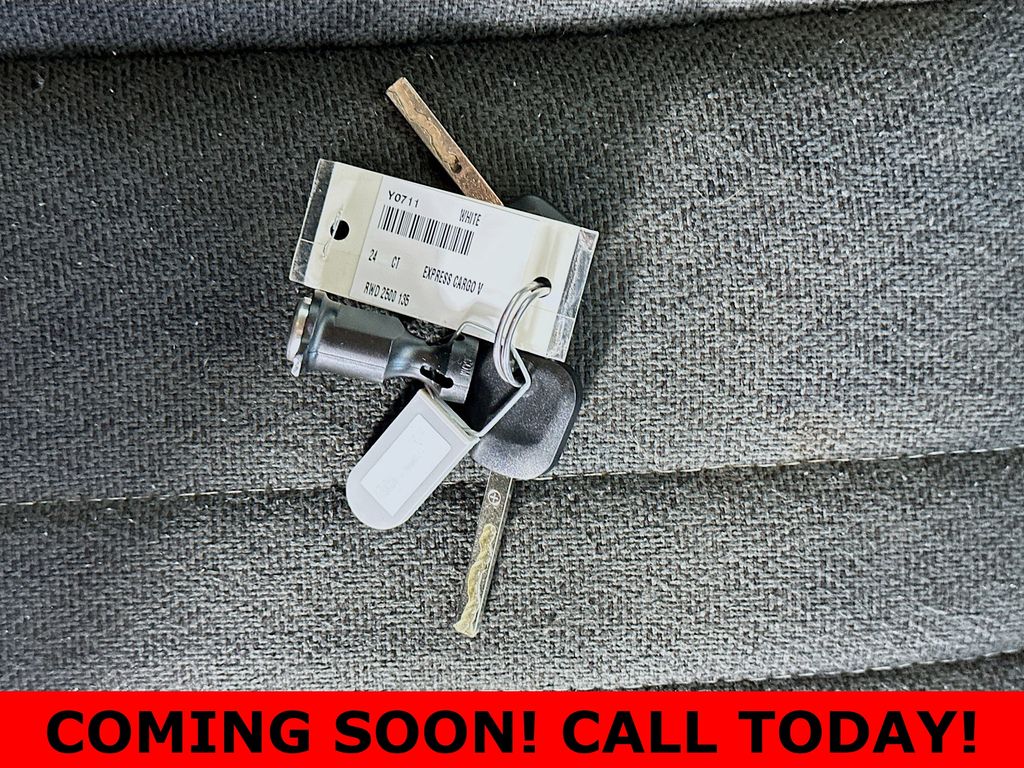 Used 2024 White Chevrolet Work Van image 35