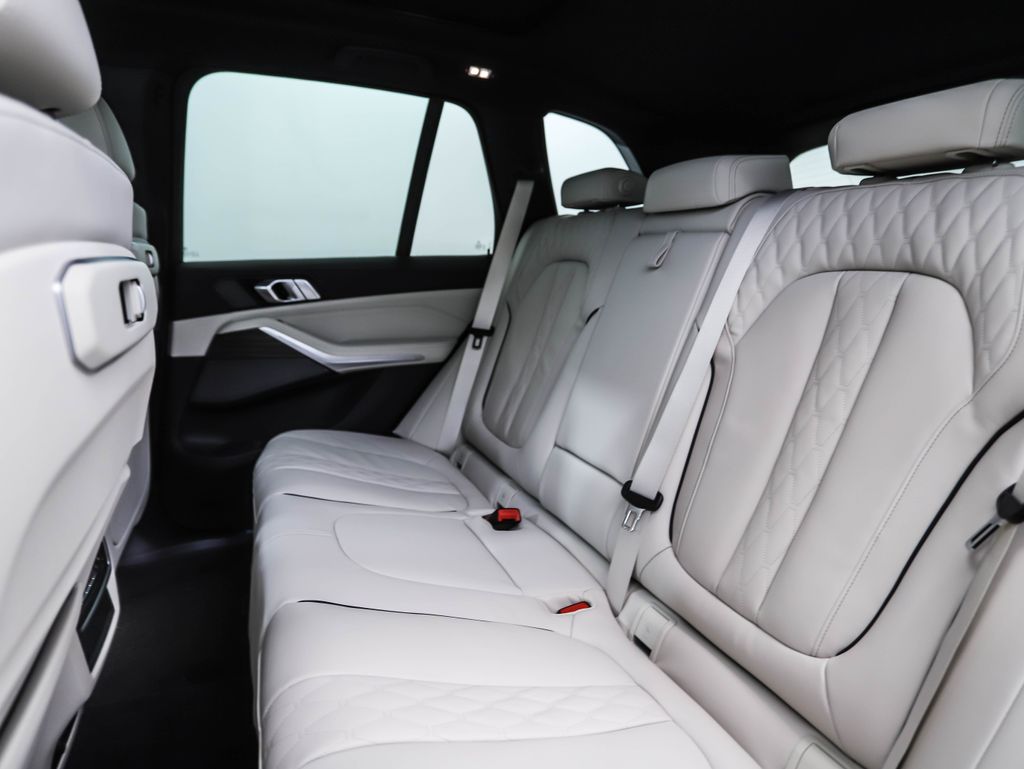 Thumbnail: 2026 BMW X5 - 22