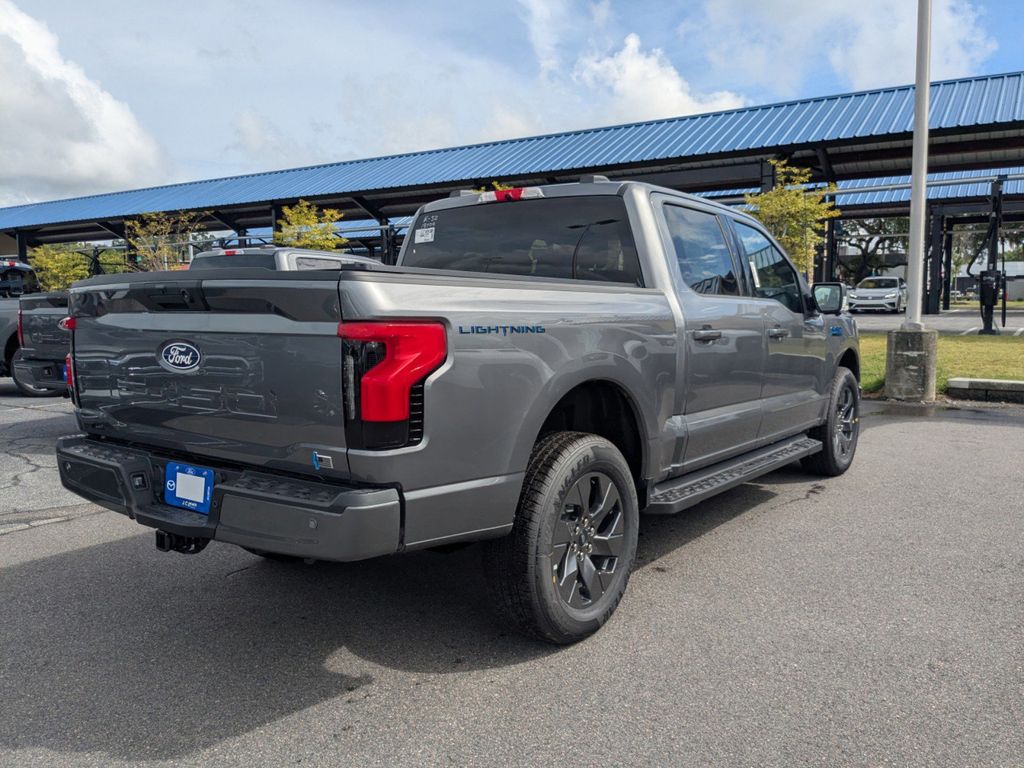 2025 Ford F-150 Lightning Flash