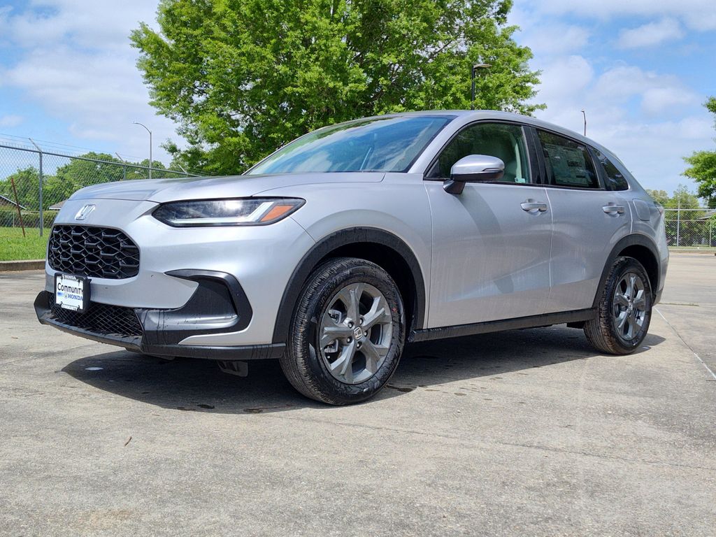 Solar Silver Metallic 2026 Honda HR-V LX FWD SUV / Crossover Front-Wheel Drive Continuously Variable Transmission