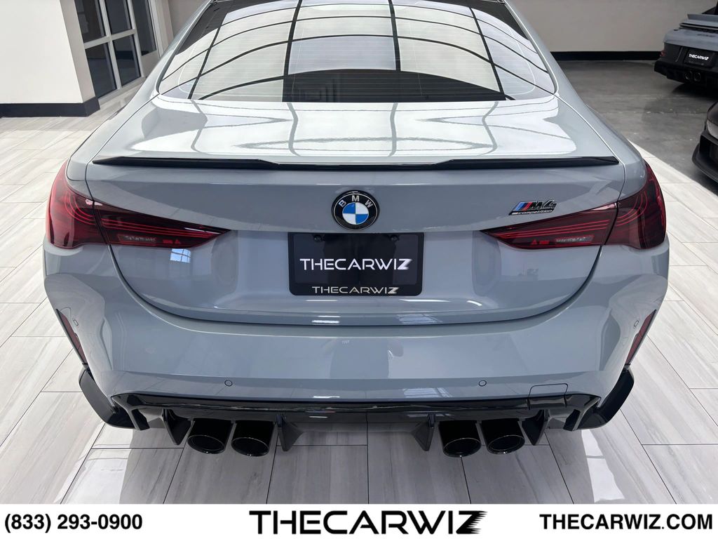 2025 BMW M4