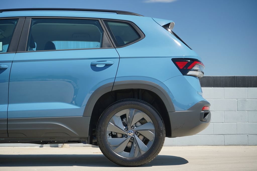 Thumbnail: 2027 Volkswagen Taos - 4