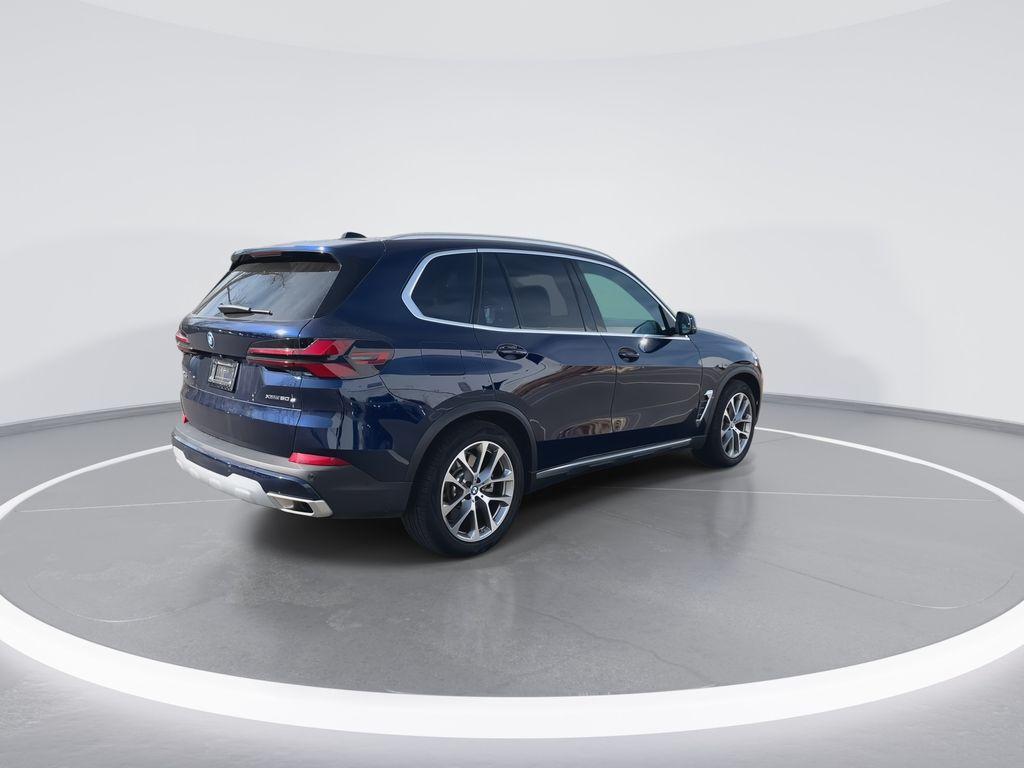 Thumbnail: 2026 BMW X5 - 8