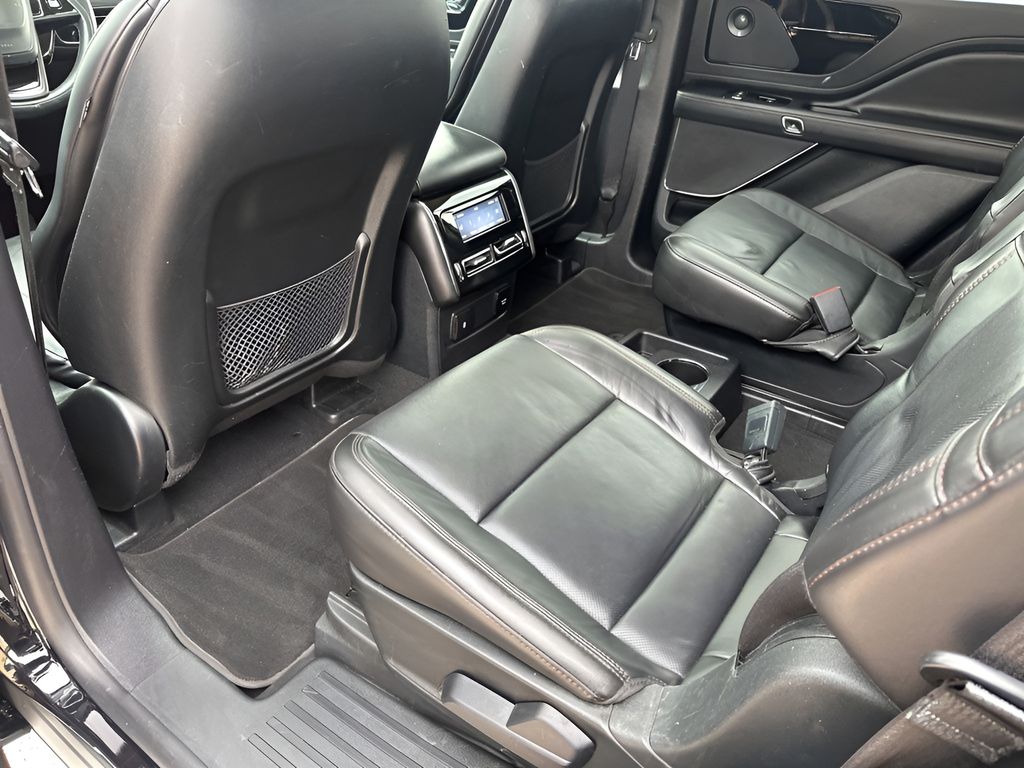 Used Car 2022 Lincoln Aviator  Reserve For Sale Under $40,000 In Austin, Texas