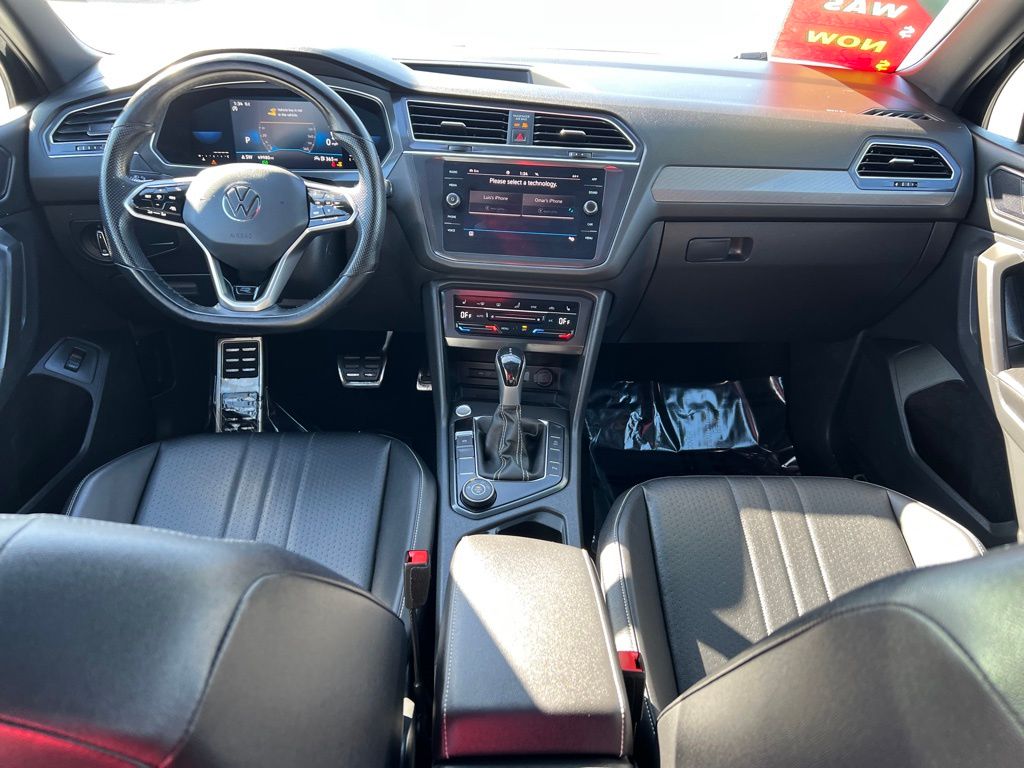 Thumbnail: 2022 Volkswagen Tiguan - 31