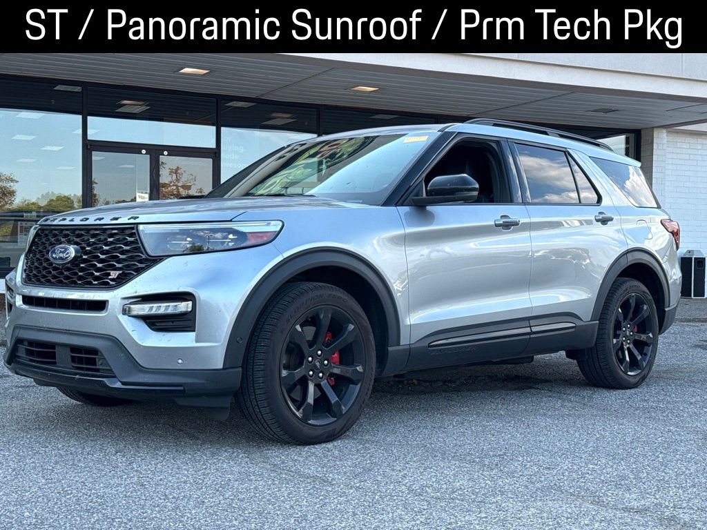 Iconic Silver Metallic 2022 Ford Explorer SUV / Crossover All-Wheel Drive Automatic