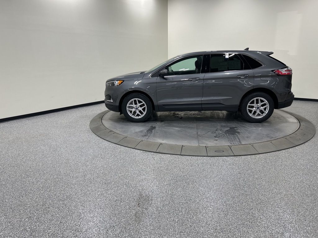 used 2022 Ford Edge car, priced at $24,883