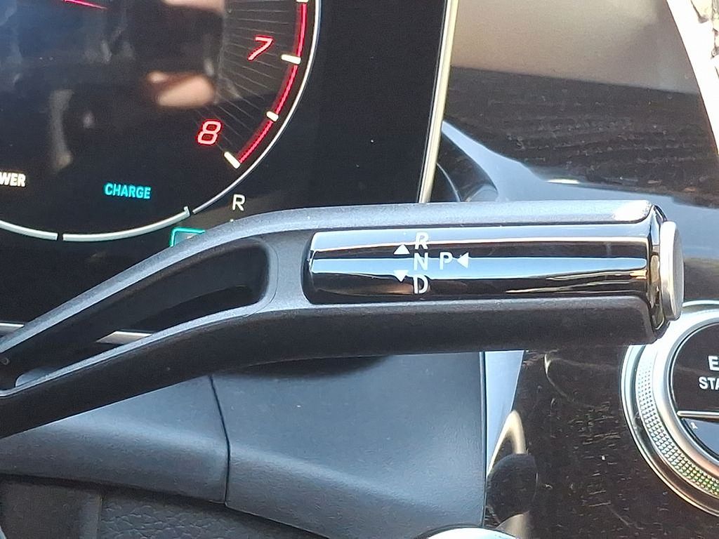 Thumbnail: 2025 Mercedes-Benz GLC - 10