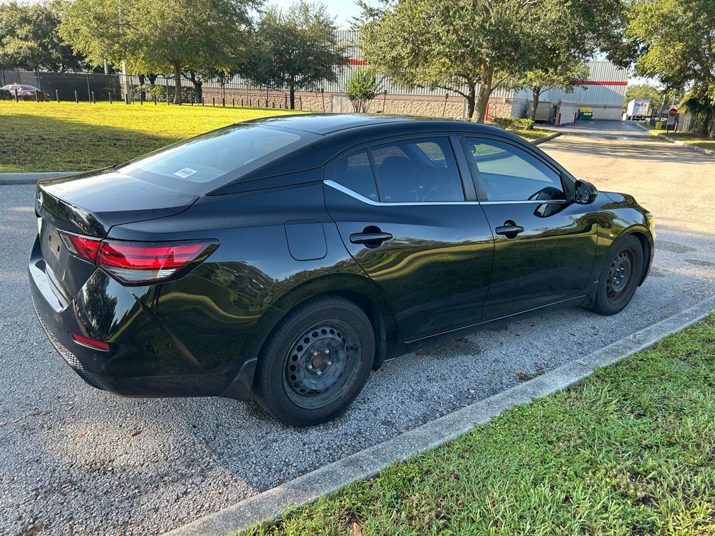 Thumbnail: 2020 Nissan Sentra - 5