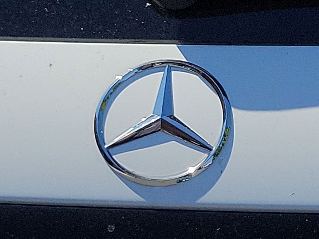 2025 Mercedes-Benz GLC 300 20