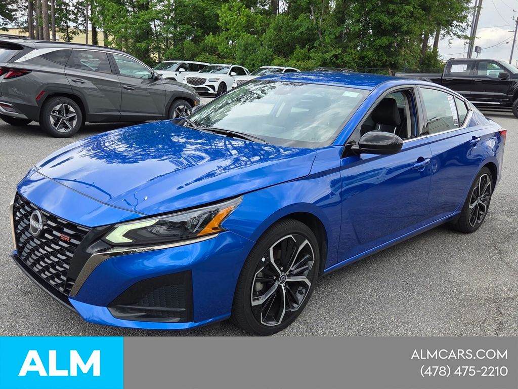 Used 2025 Blue Nissan 2.5 SR image 4