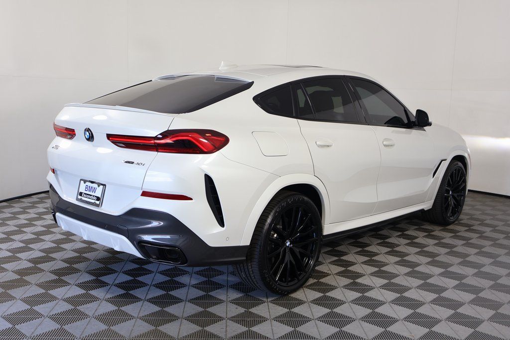 Thumbnail: 2021 BMW X6 - 4