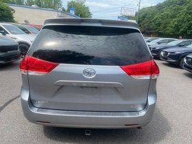 2012 Toyota Sienna