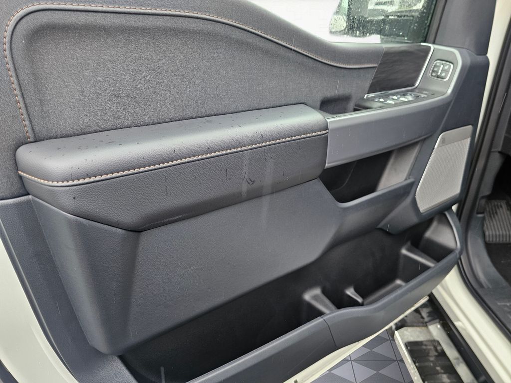 New 2025 White Ford Lariat image 22