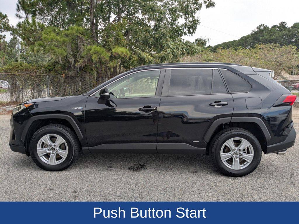 2020 Toyota RAV4 Hybrid XLE