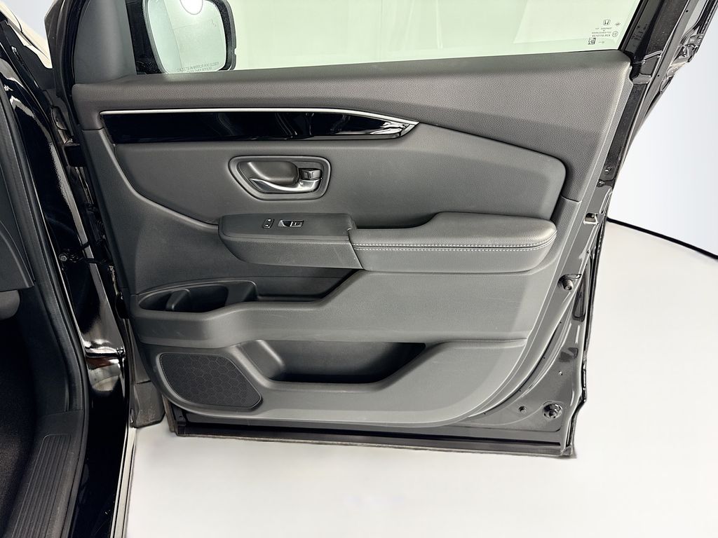 Thumbnail: 2024 Honda Pilot - 26