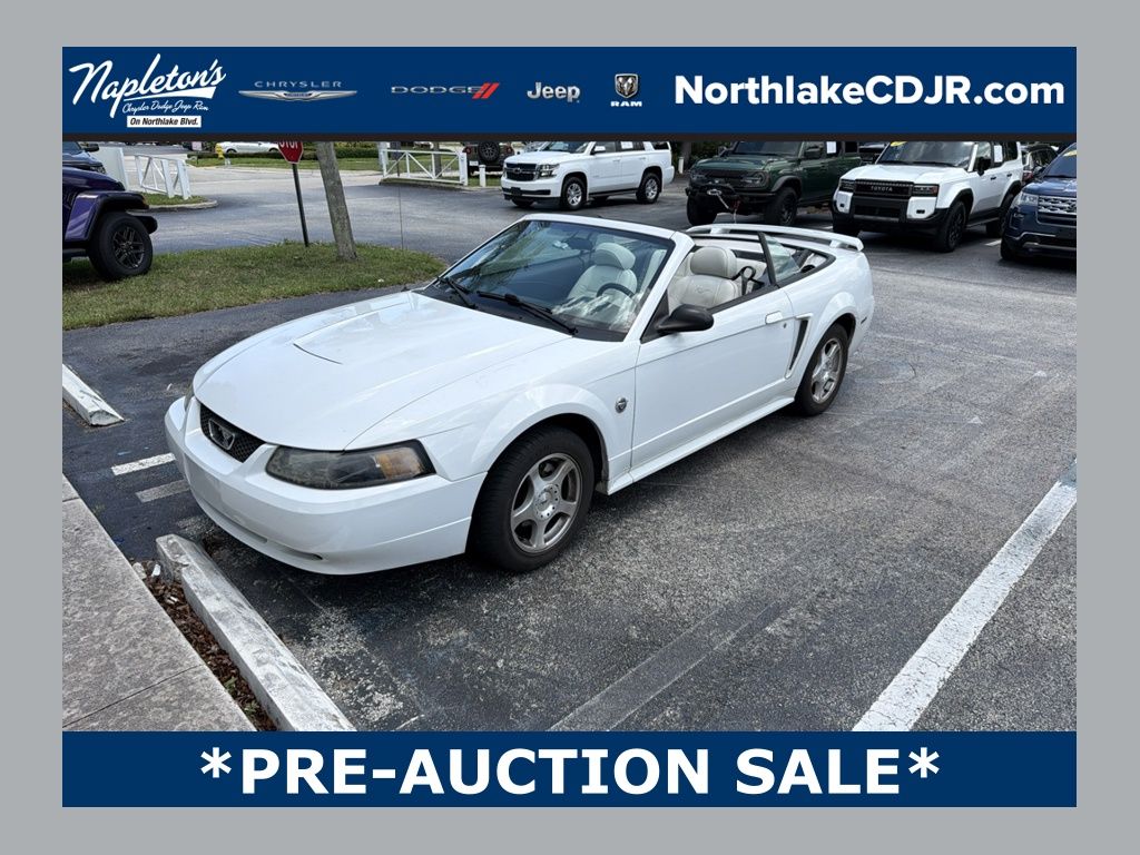 White 2004 Ford Mustang Coupe  4-Speed Automatic Overdrive