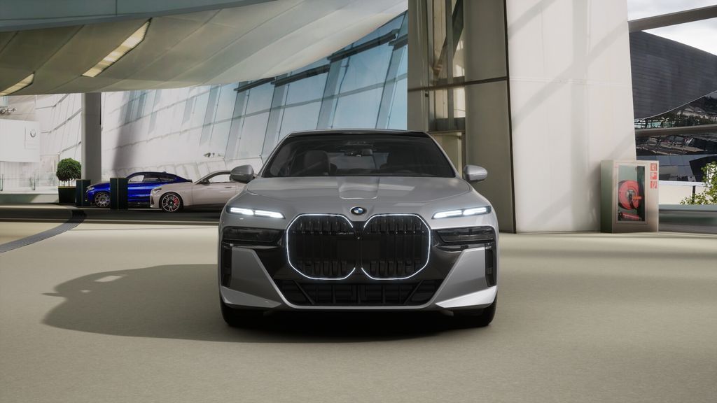 Thumbnail: 2025 BMW 7 Series - 29