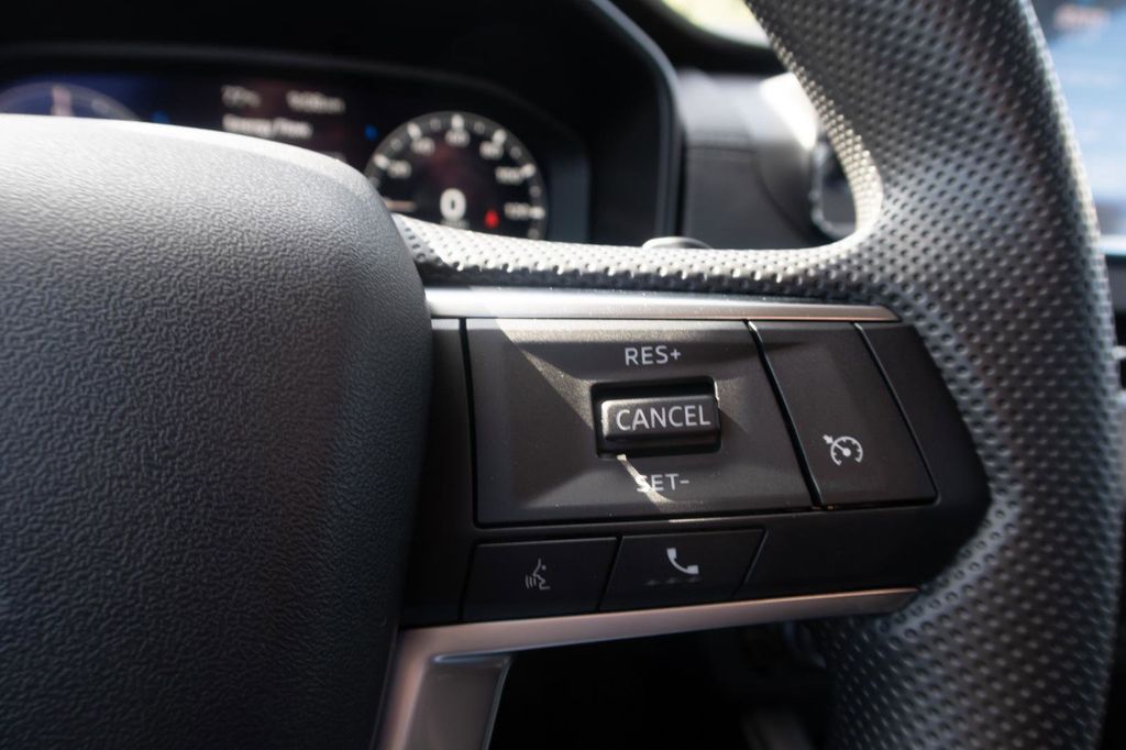 2024 Mitsubishi Outlander PHEV ES S-AWC